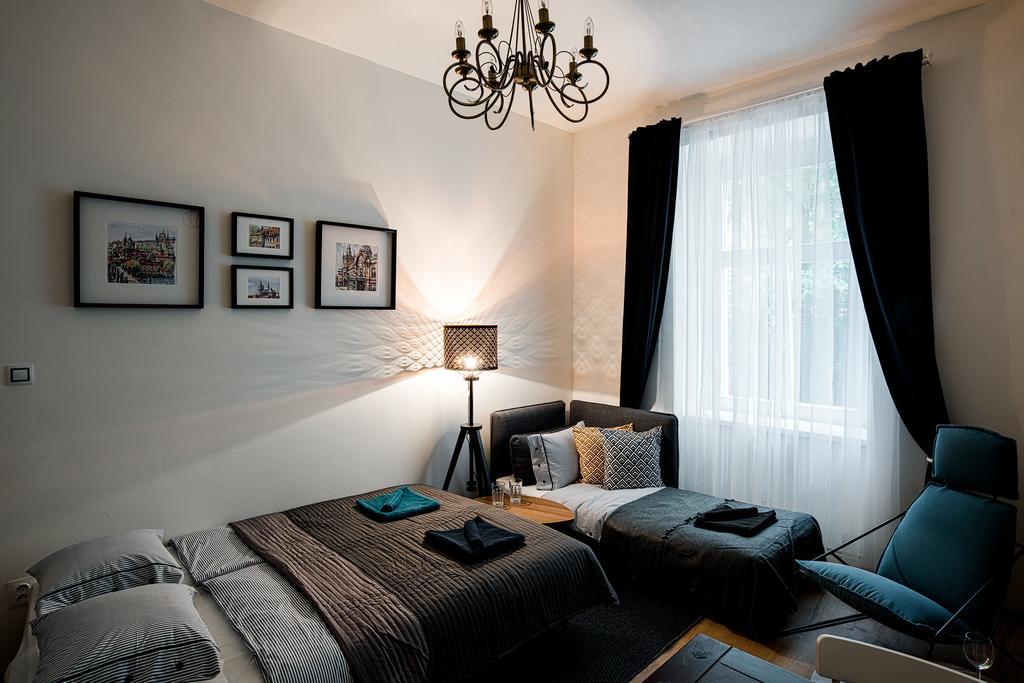 Apartment Gesse Brezinova براغ المظهر الخارجي الصورة