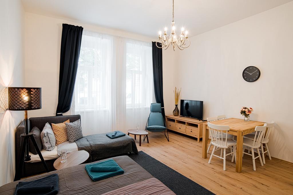 Apartment Gesse Brezinova براغ المظهر الخارجي الصورة