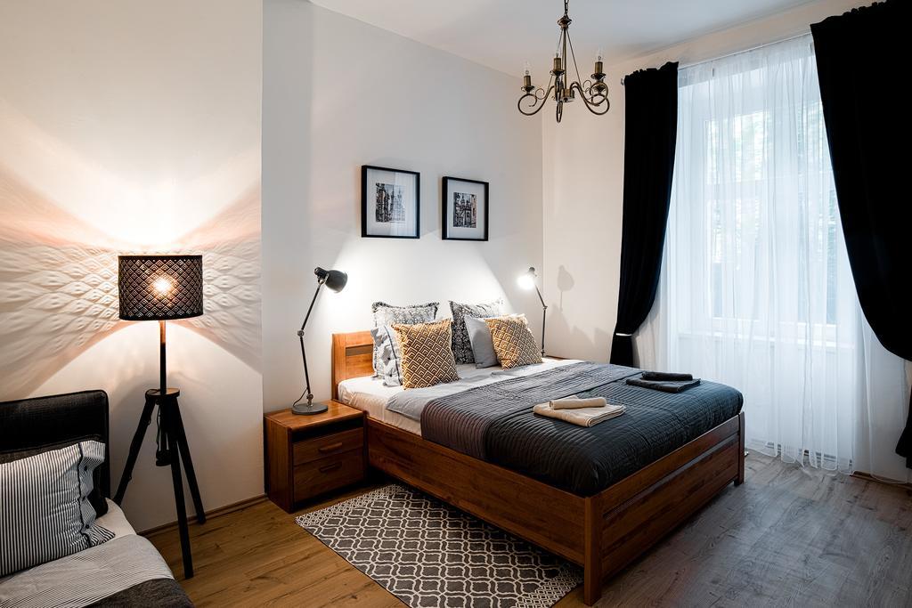 Apartment Gesse Brezinova براغ المظهر الخارجي الصورة