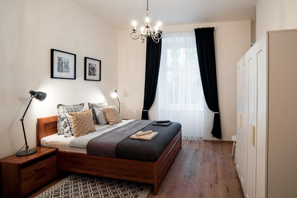 Apartment Gesse Brezinova براغ المظهر الخارجي الصورة